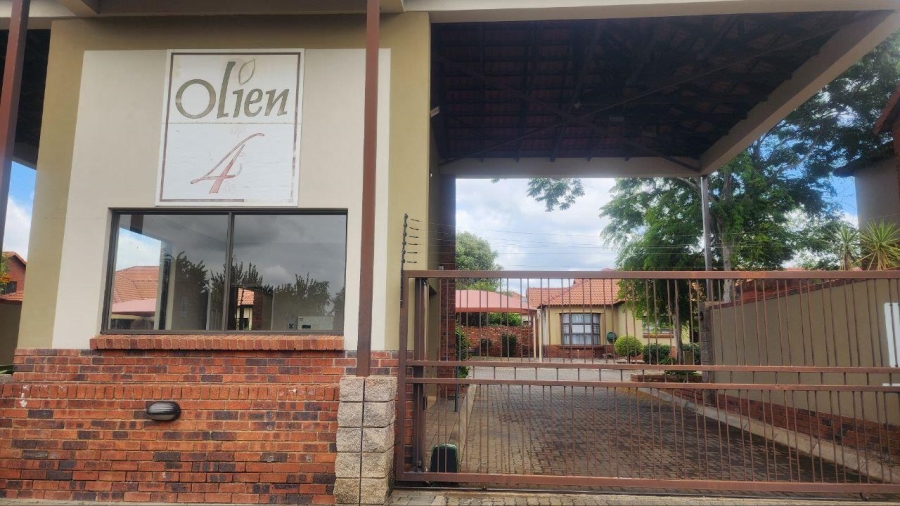 3 Bedroom Property for Sale in Waterval East North West